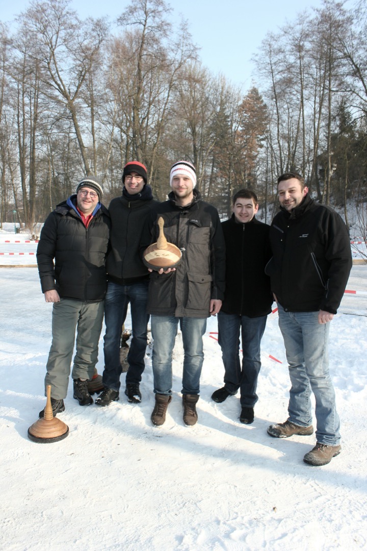 Vereinsmeisterschaft im Eisstock schießen